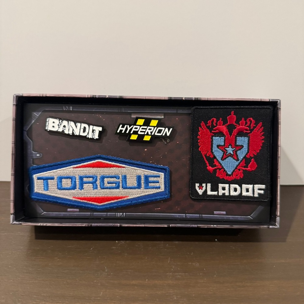 Borderlands Weapon Manufacturers Patch and Pin Set Loot Crate Exclusive New 2017 - Picture 5 of 9